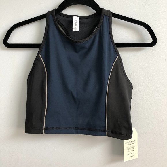 🍀SALE🍀STRIKE//MVMNT Medium Support Sports Bra - Picture 3 of 8